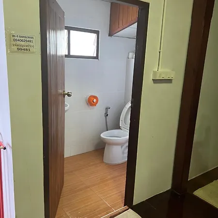 Bansuwan Homestay Amphawa Esterno foto