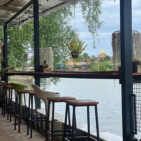 Bansuwan Homestay Amphawa Esterno foto