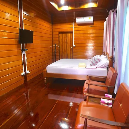 Bansuwan Homestay Amphawa Esterno foto