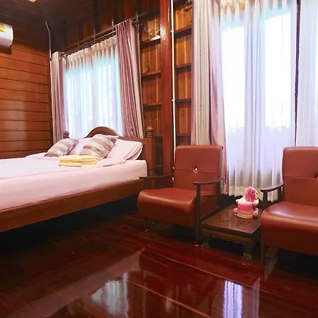Bansuwan Homestay Amphawa Esterno foto